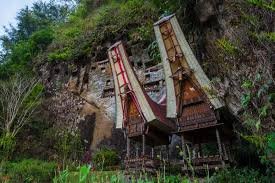 Lemo (Pemakaman Tebing)