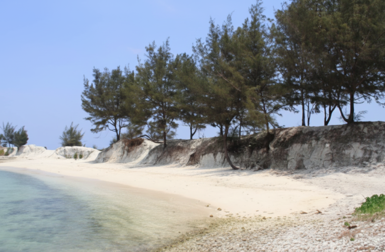 Pulau Macan: Resort Ramah Lingkungan dengan Konsep Eco-Luxury yang Eksklusif