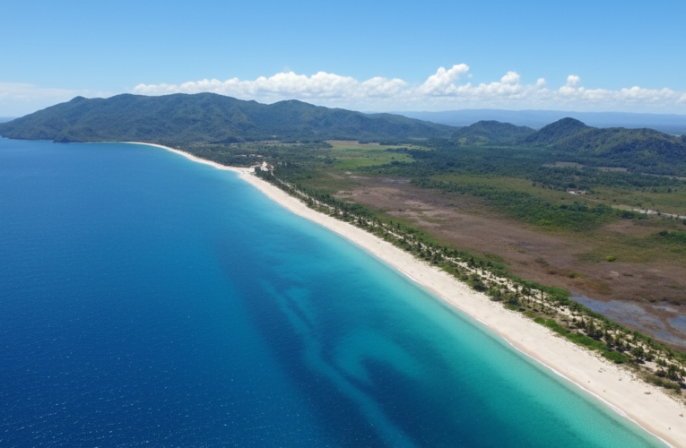 Pantai Sisi: Primadona Pasir Putih Terpanjang di Natuna
