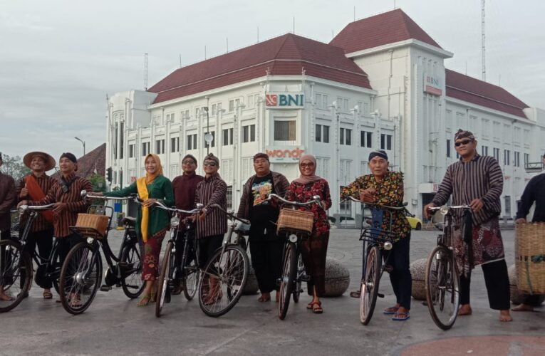 Komunitas Ontel Jogja : Menyusuri Kota dengan Nuansa Masa Lalu
