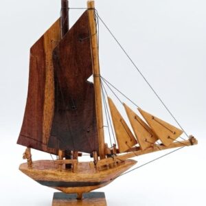 Miniatur Kapal Phinisi